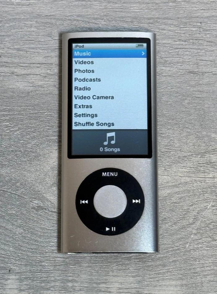 Brand NEW Apple iPod Nano 4th Gen 8GB All colors MP3 Players