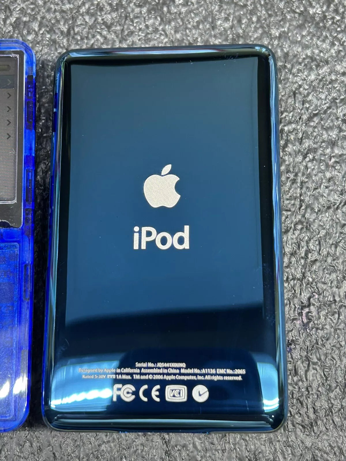 Bluetooth Mod Apple iPod Classic 5.5th Atomic Ocean Blue 2TB SSD Wolfson DAC 3000 Battery